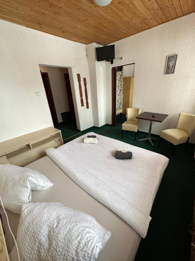 Penzion Erika Boží Dar Exteriör bild